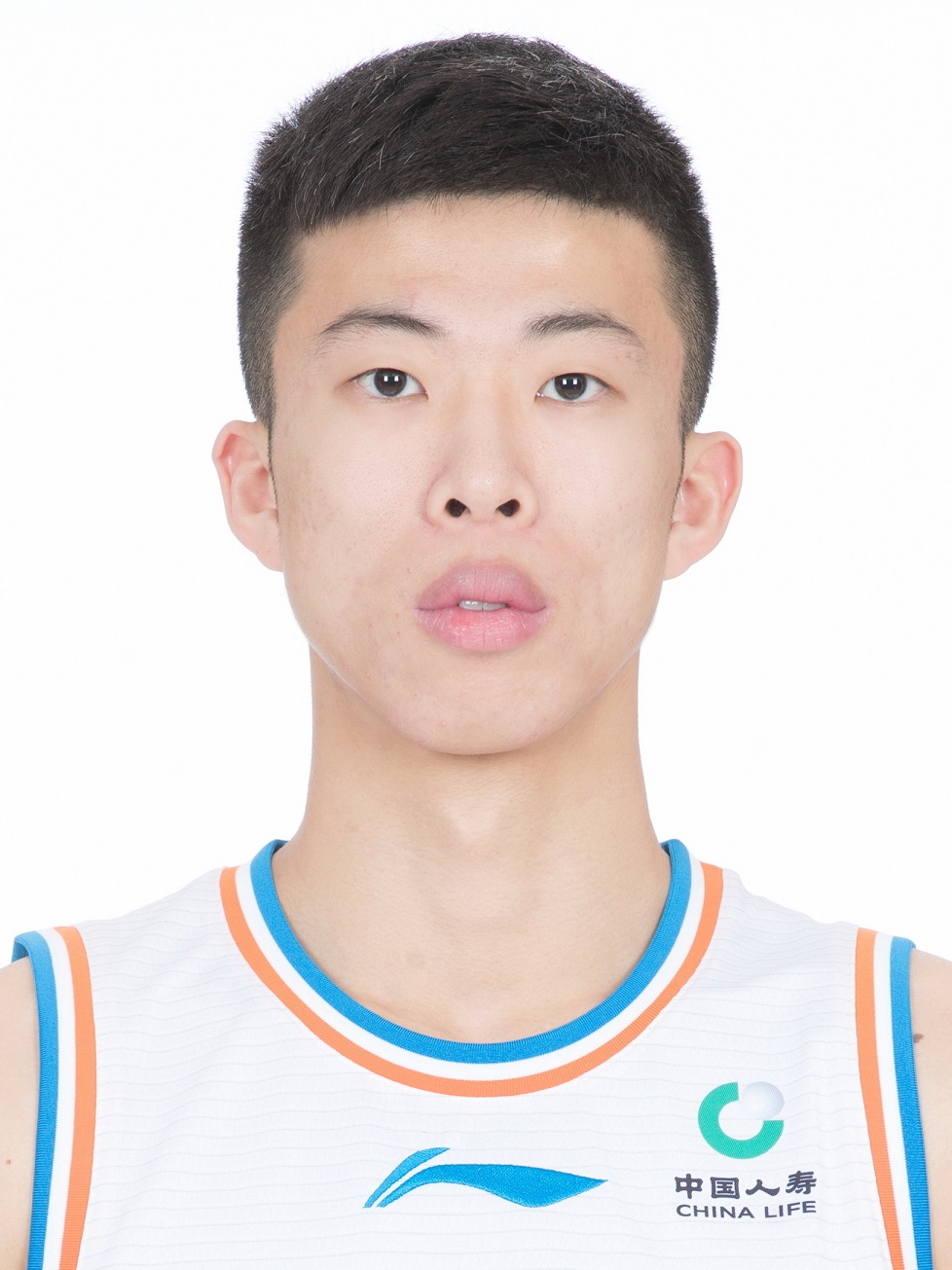 李英博