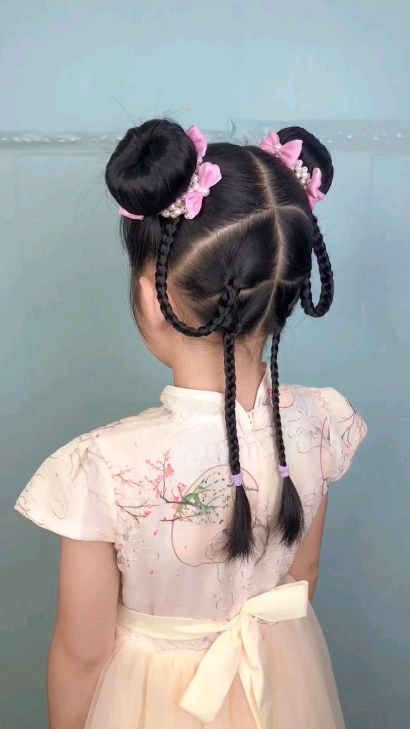 儿童编发:搭配旗袍的旗袍发型来啦,真的太好看了,宝妈快给宝贝扎起来