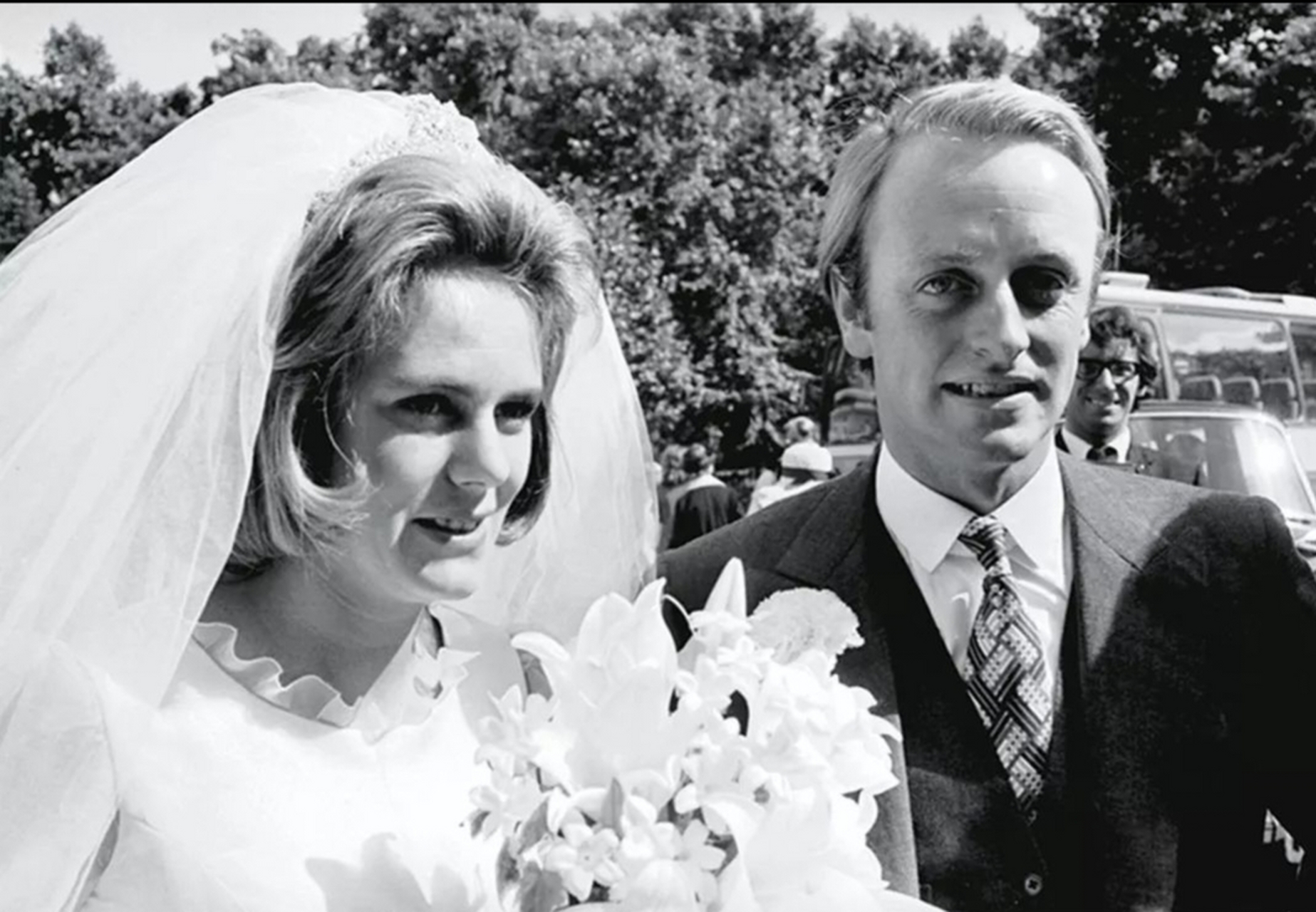 卡米拉前夫为什么会获得安妮公主的芳心?