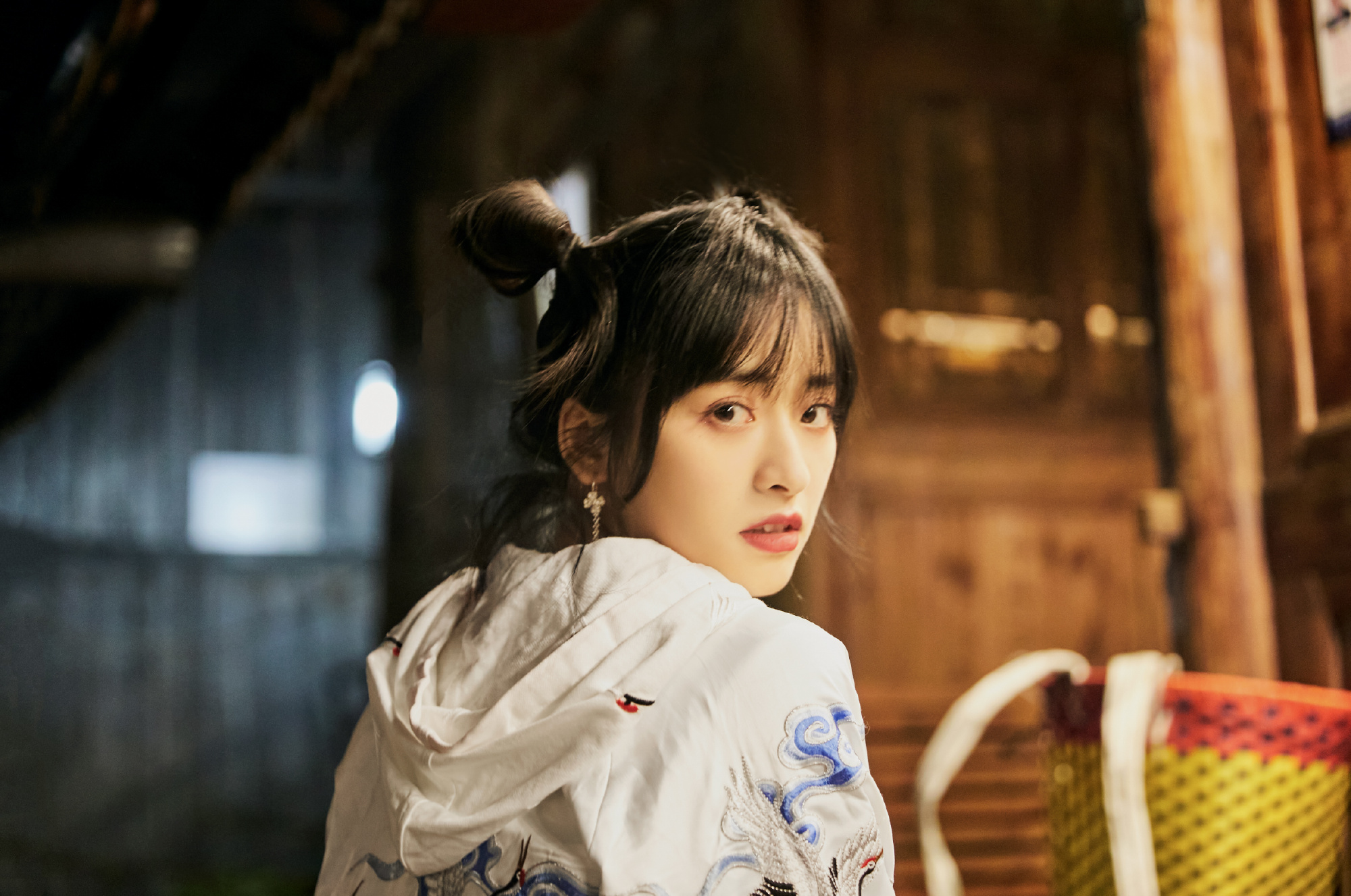 "美少女"沈月:甜美可爱,青春靓丽