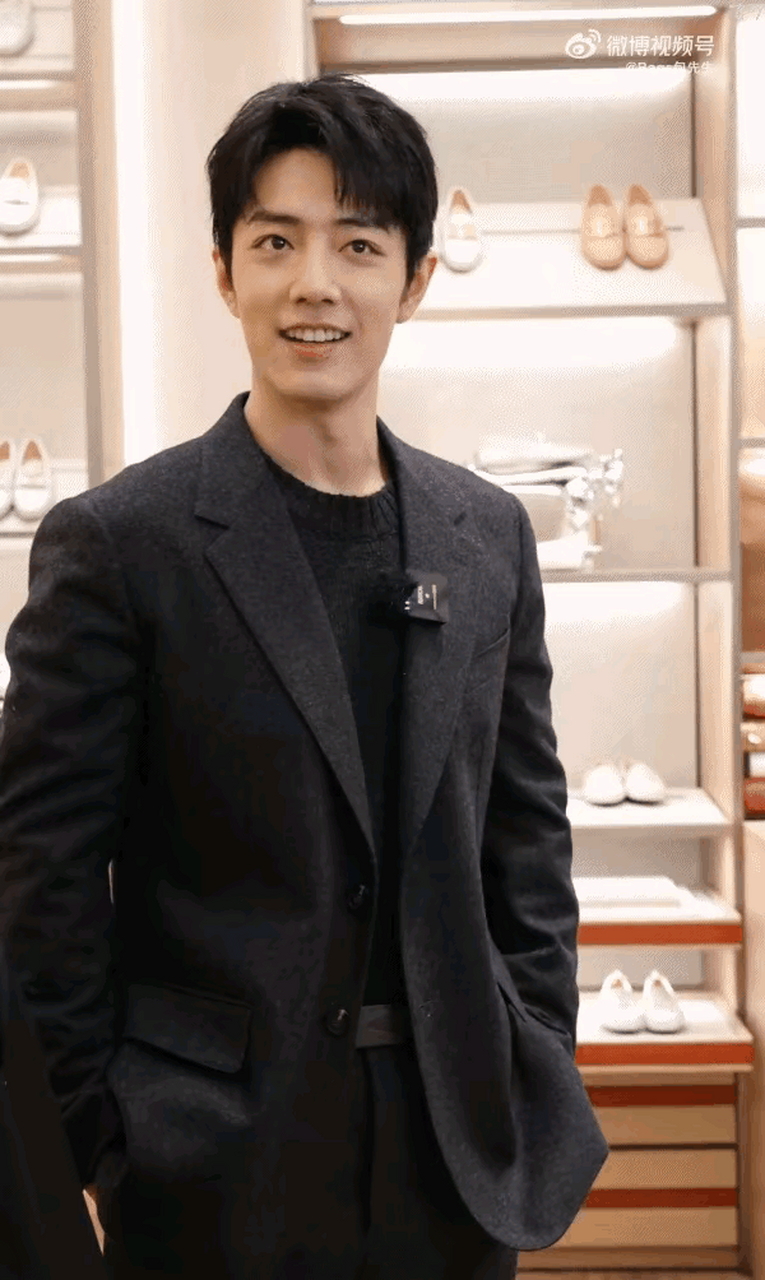 看到温静主编的这篇文章,作为从19年走过来的粉丝,经历了最黑暗的20年