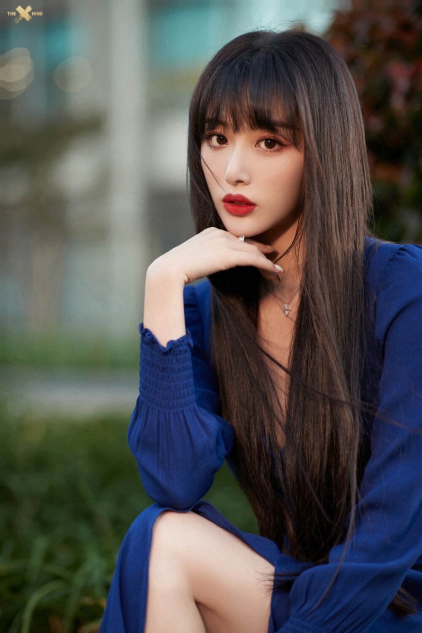 孔雪儿,1996年4月30日出生于湖北省潜江市,中国内地女歌手,影视演员.