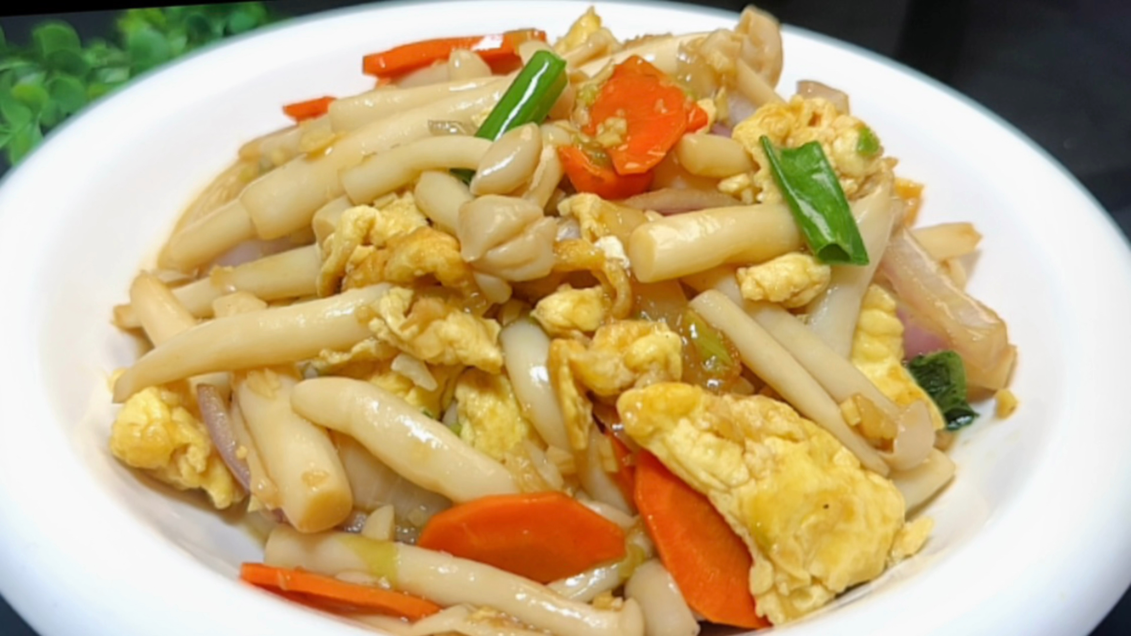 海鲜菇这种家常做法,滑嫩脆爽营养又美味,做法简单一看就能学会