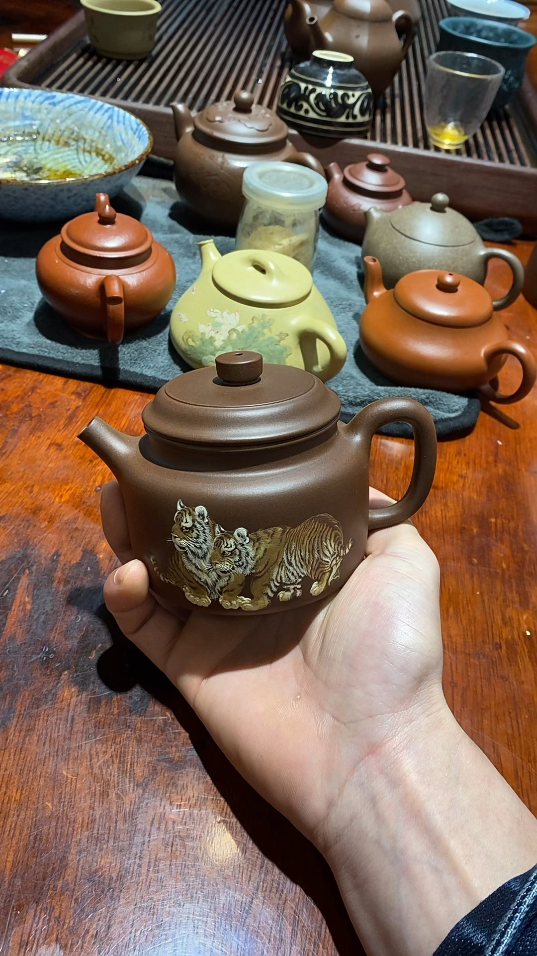 张志刚泥绘老虎,德钟壶