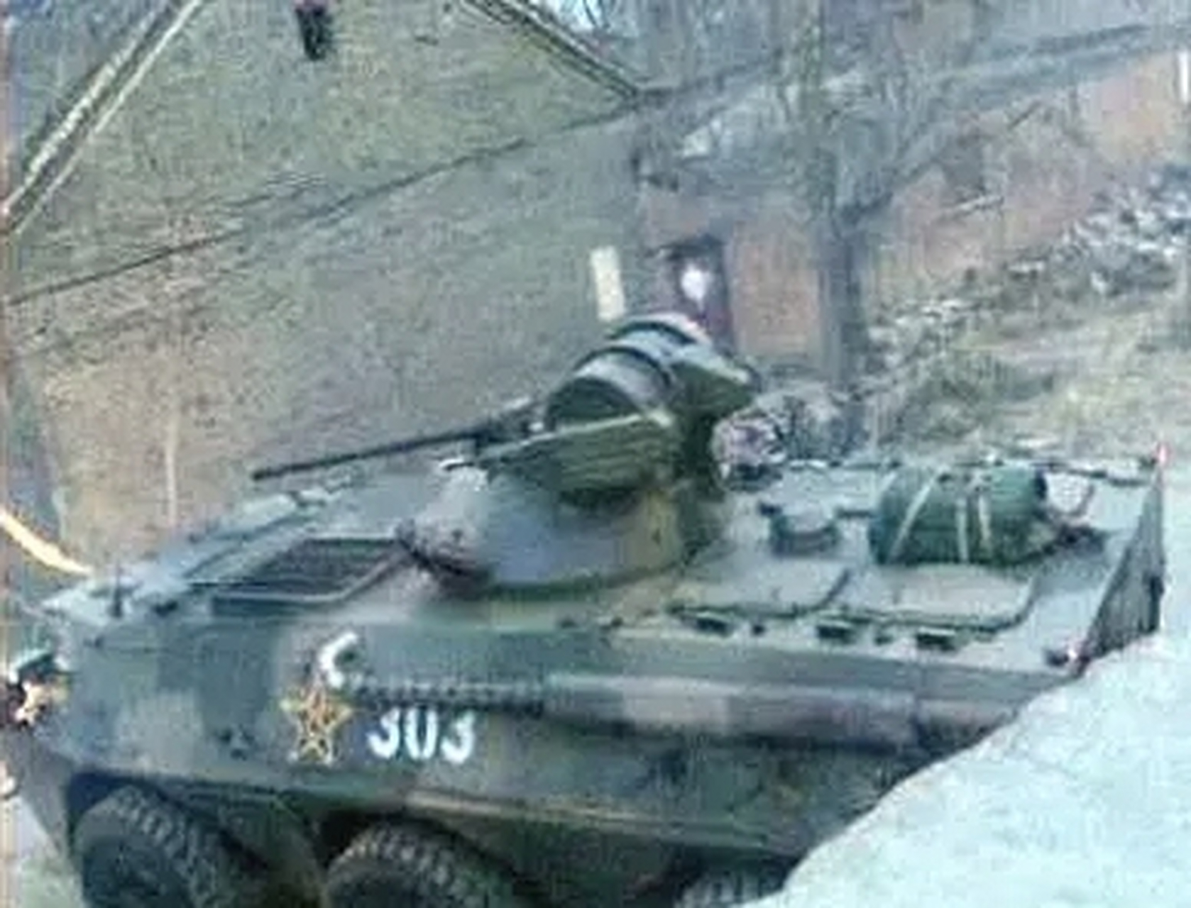 被92式步战车轰毙的歹徒张红宾.