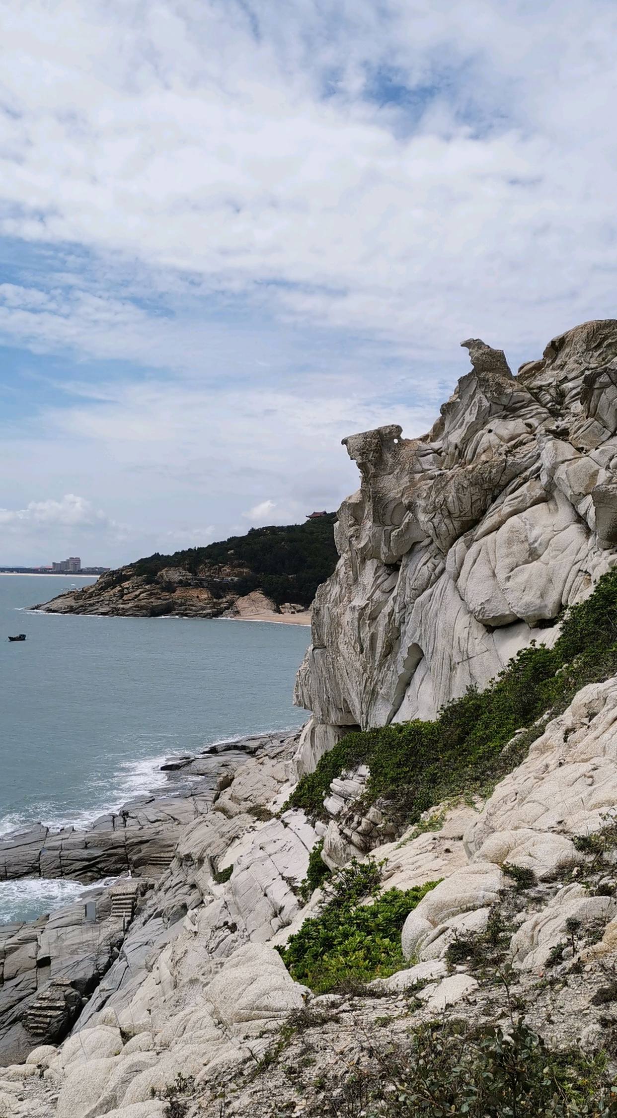 莆田湄洲岛最北端的湄屿潮音,奇峰怪石风景与众不同,太美了