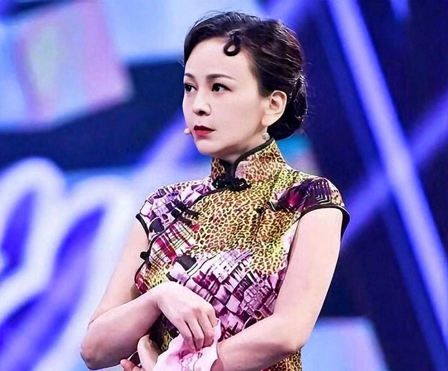 因"雪姨"一角火遍全国,49岁的王琳韵味满天飞  2000年,就是这部电视剧