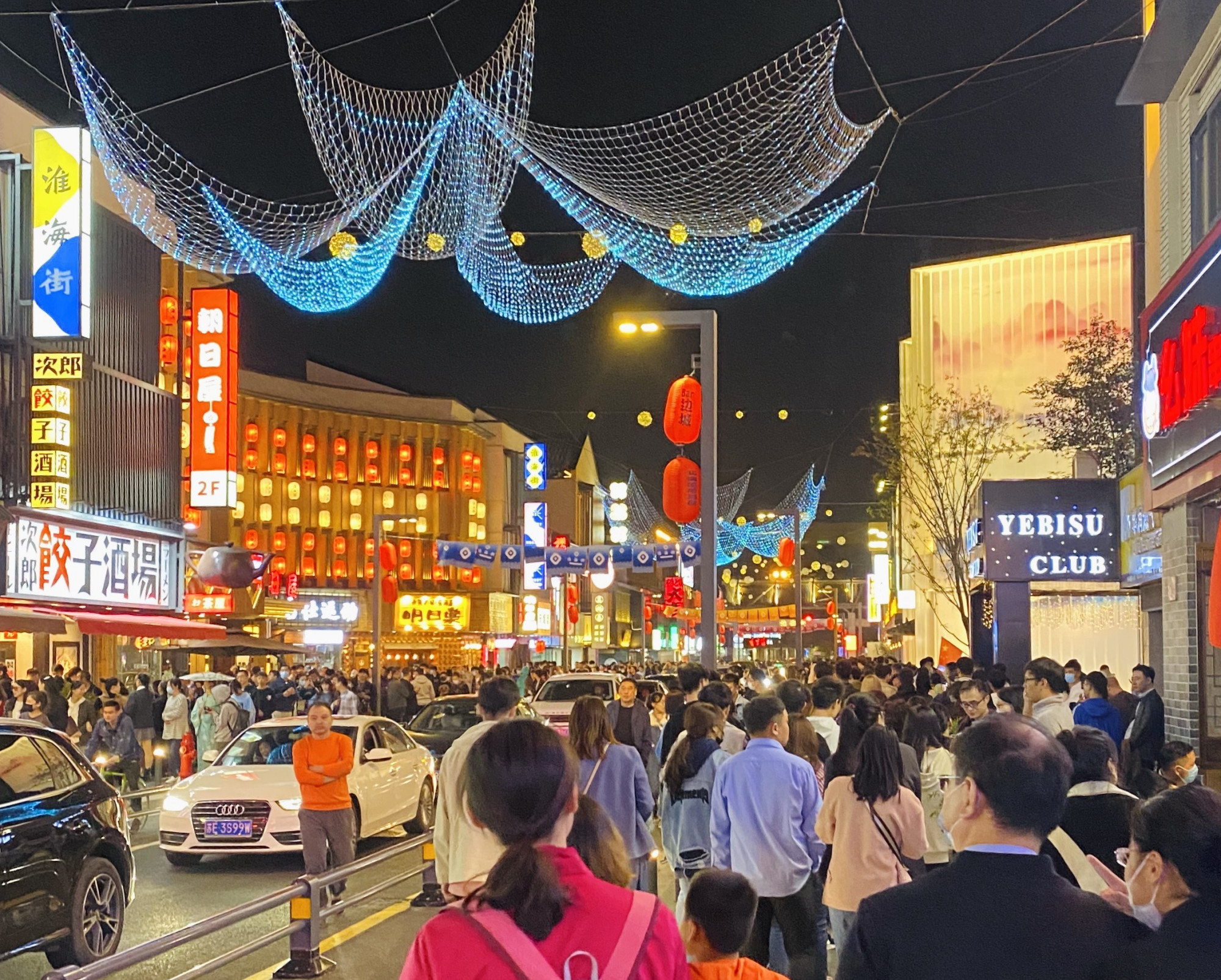 苏州最新网红街,一到晚上就人满为患