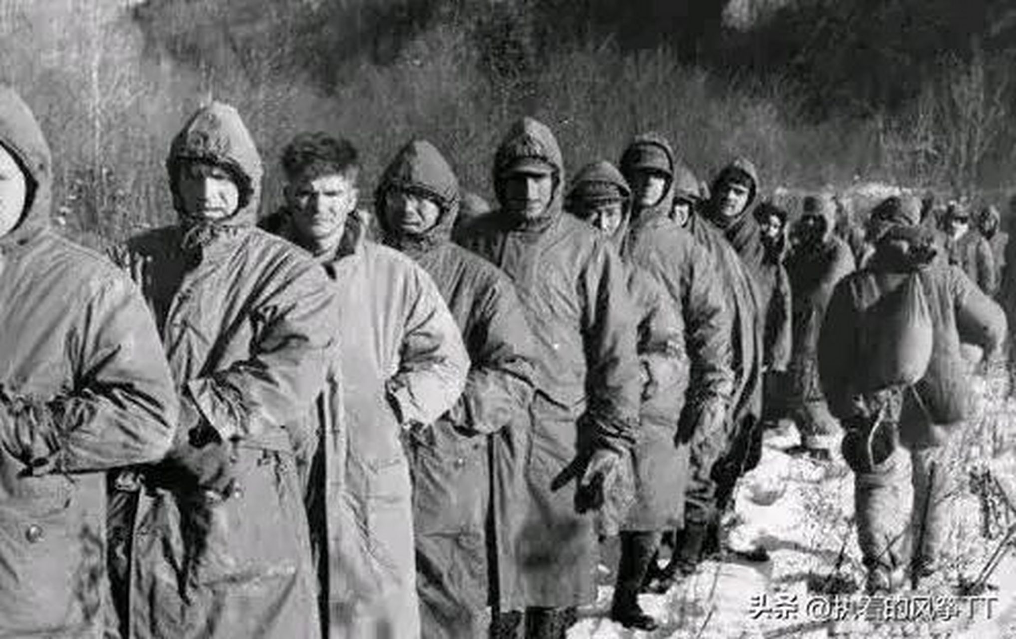 图为美军"北极熊团"的团旗,收藏在中国军事博物馆,是1950年中国人民