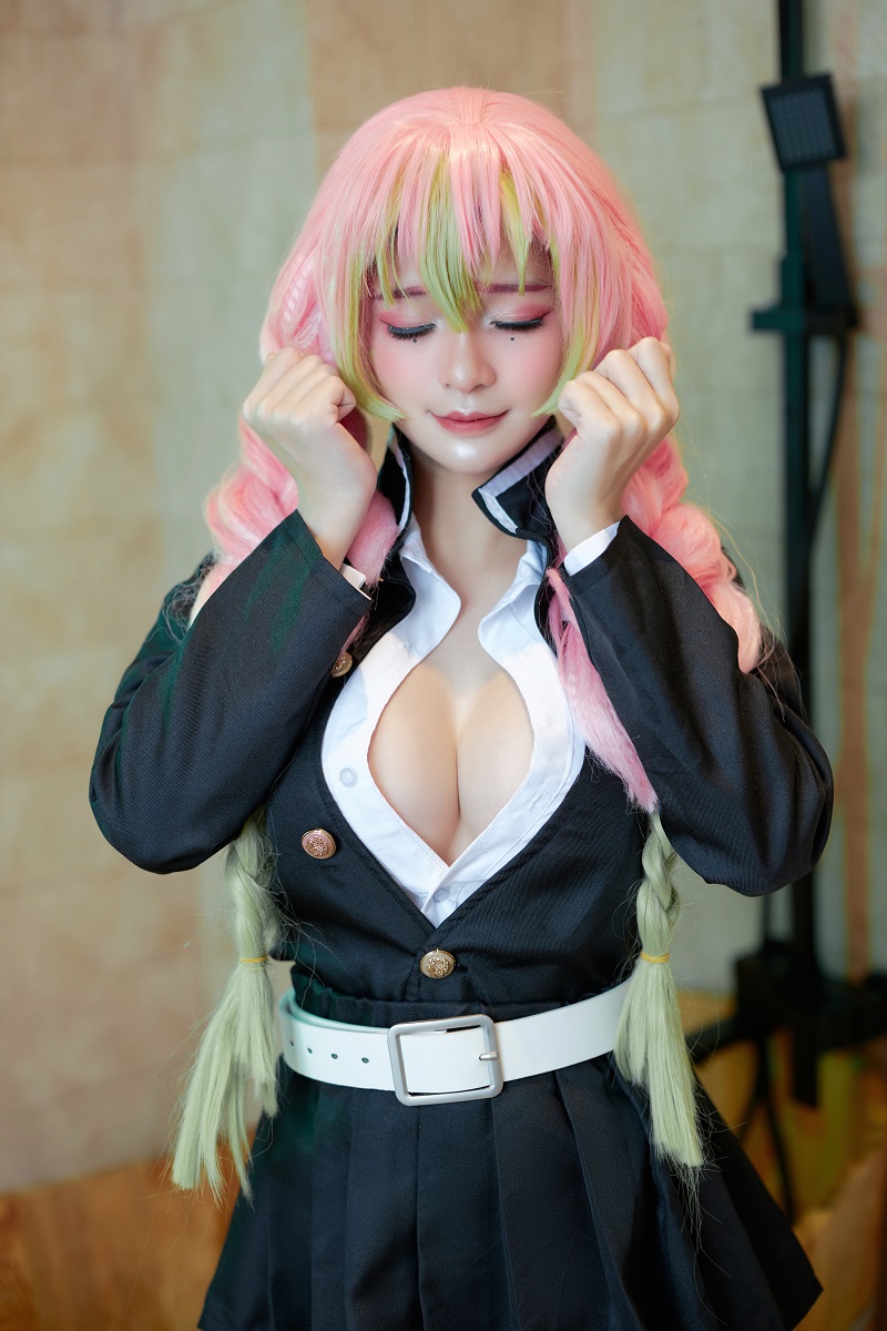 ⭐微博红人⭐Azami@写真cos-甘露寺蜜璃[20P/133MB]