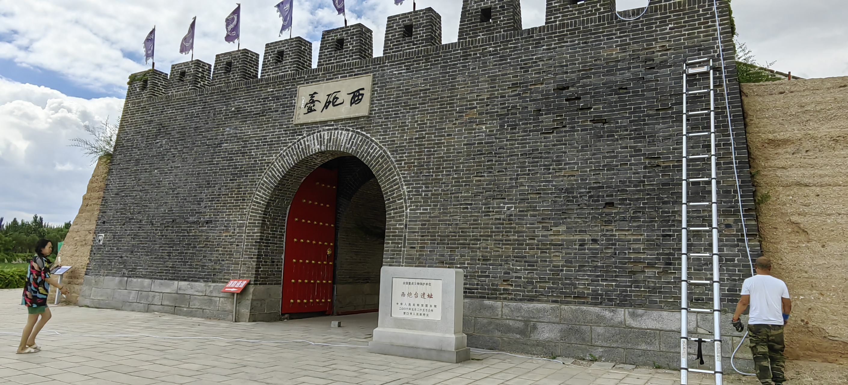 但历史上的西炮台,在保卫营口方面,并无很大建树,两战两沦陷,一馅于