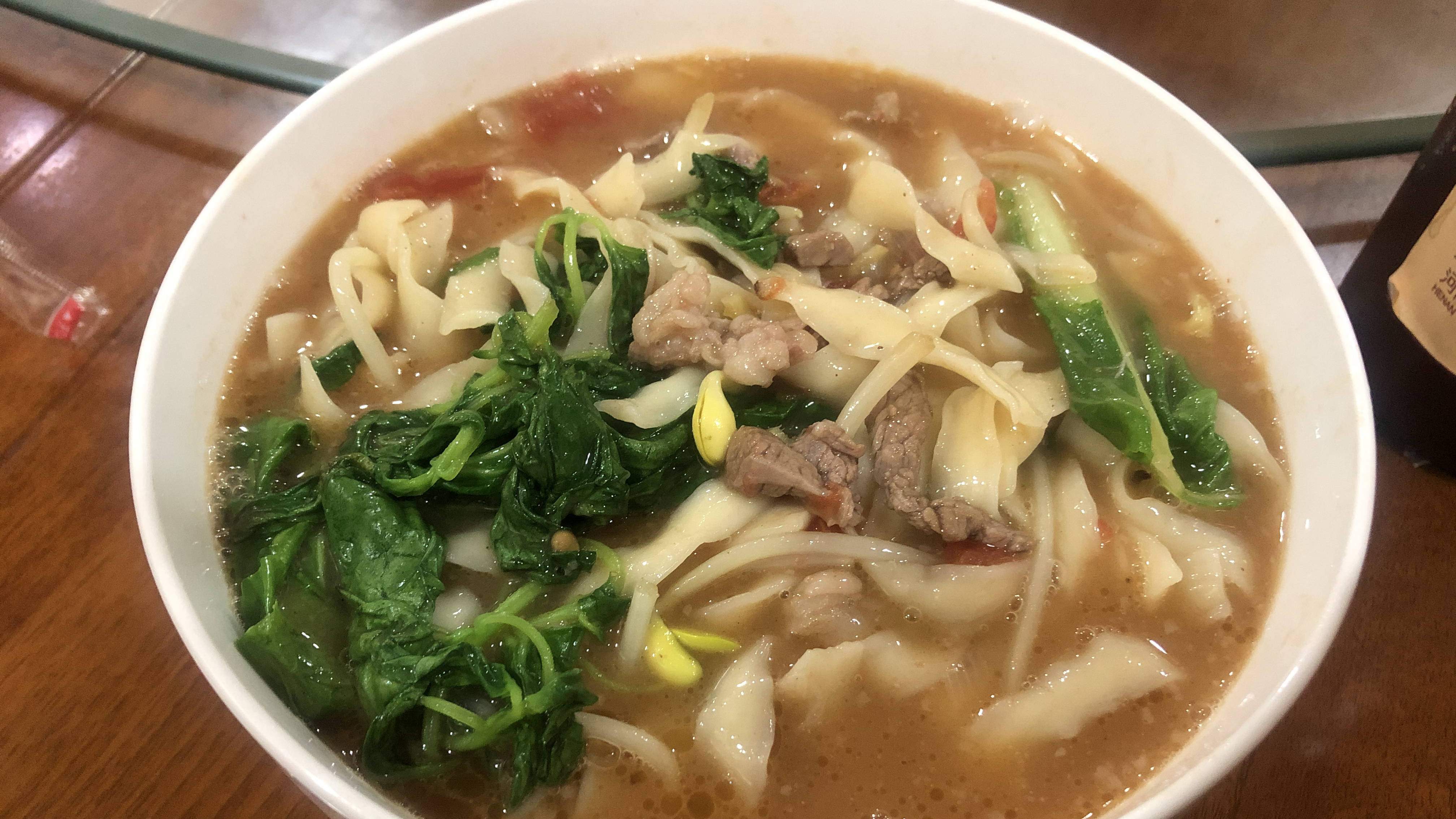 河南人爱吃的羊肉炝锅面,郑州饭店大厨教你正确做法,汤浓面筋