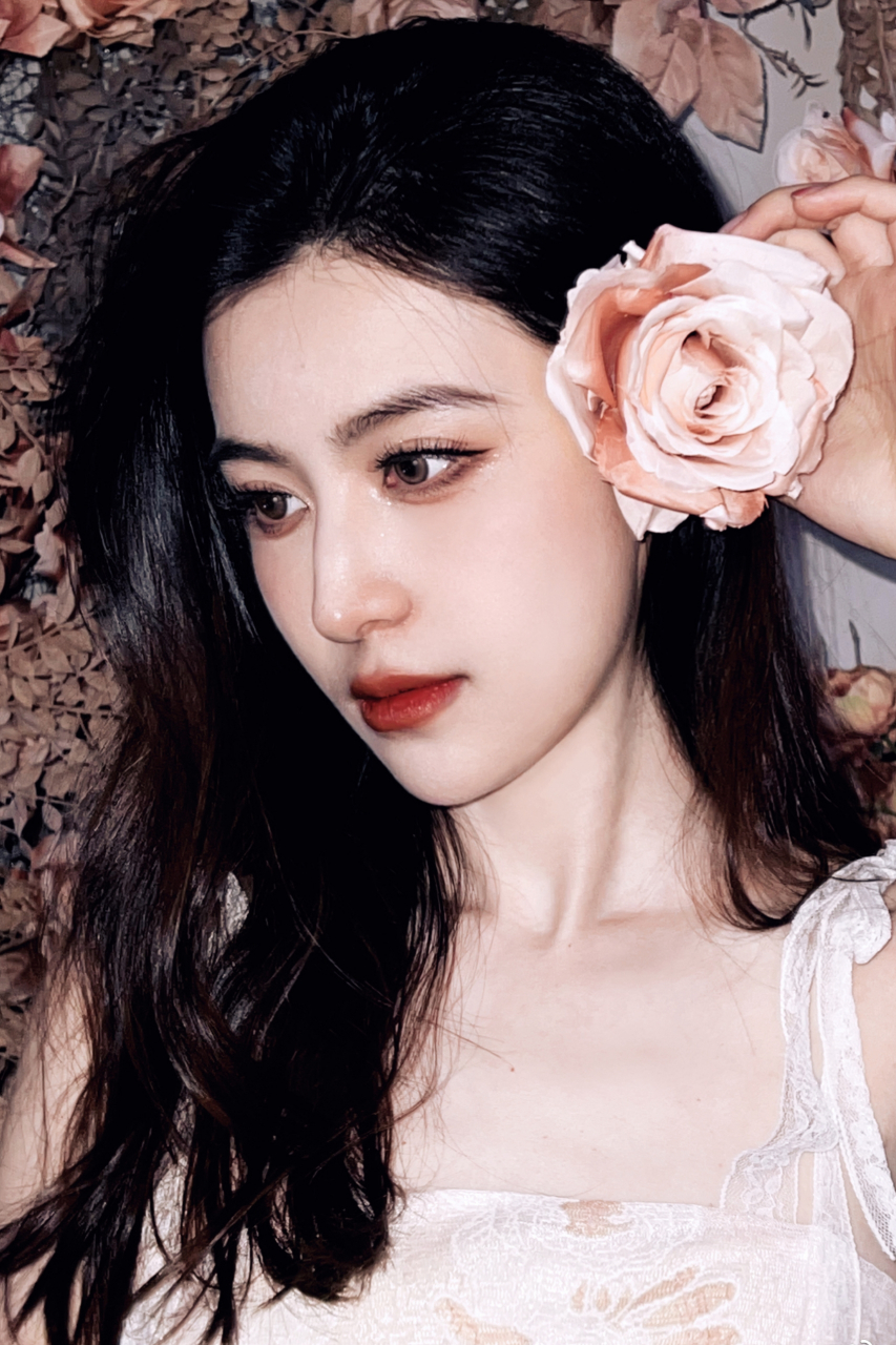 古典气质美女姜星呈