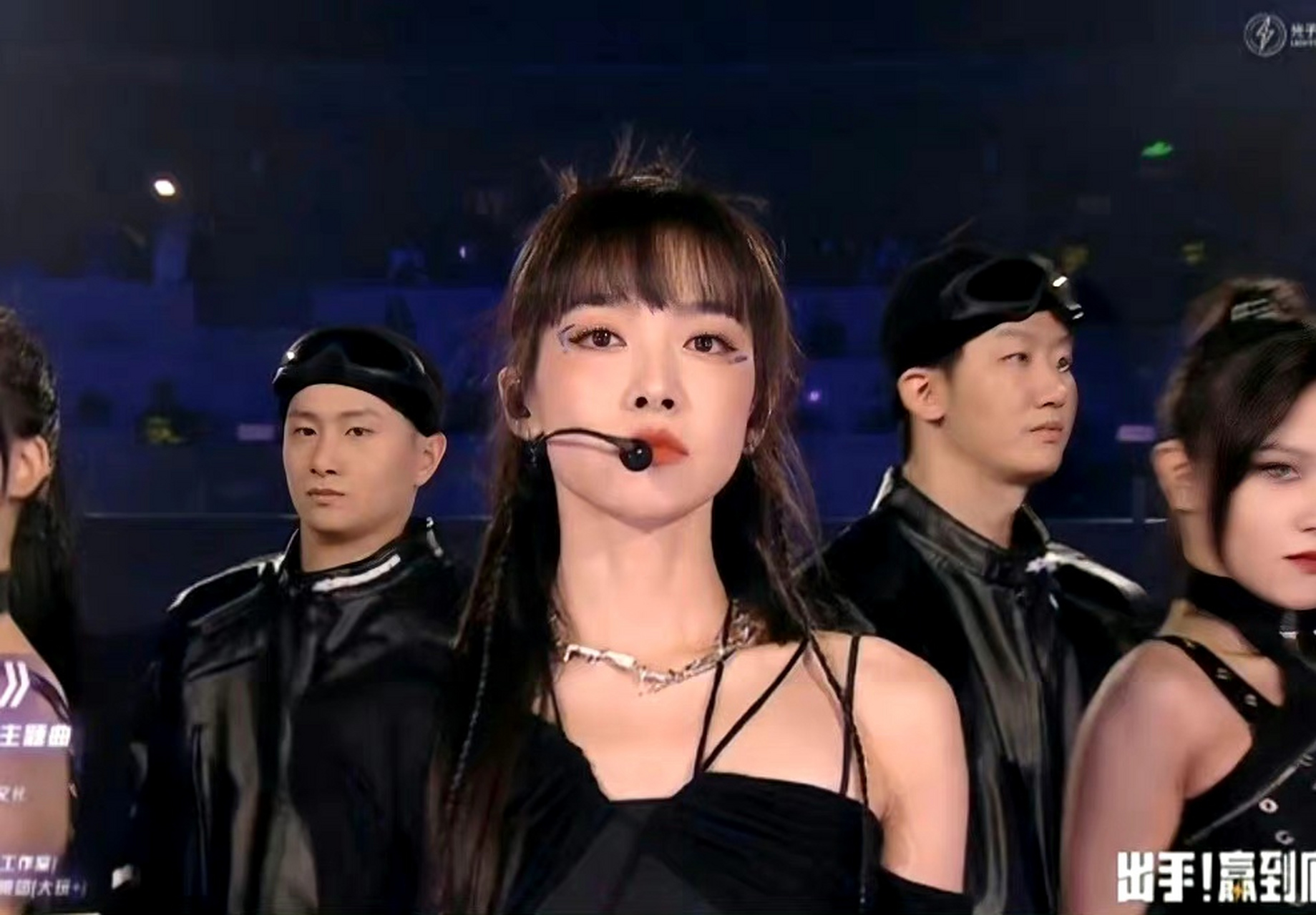 宋茜长发造型,像是突然回到了女团时期