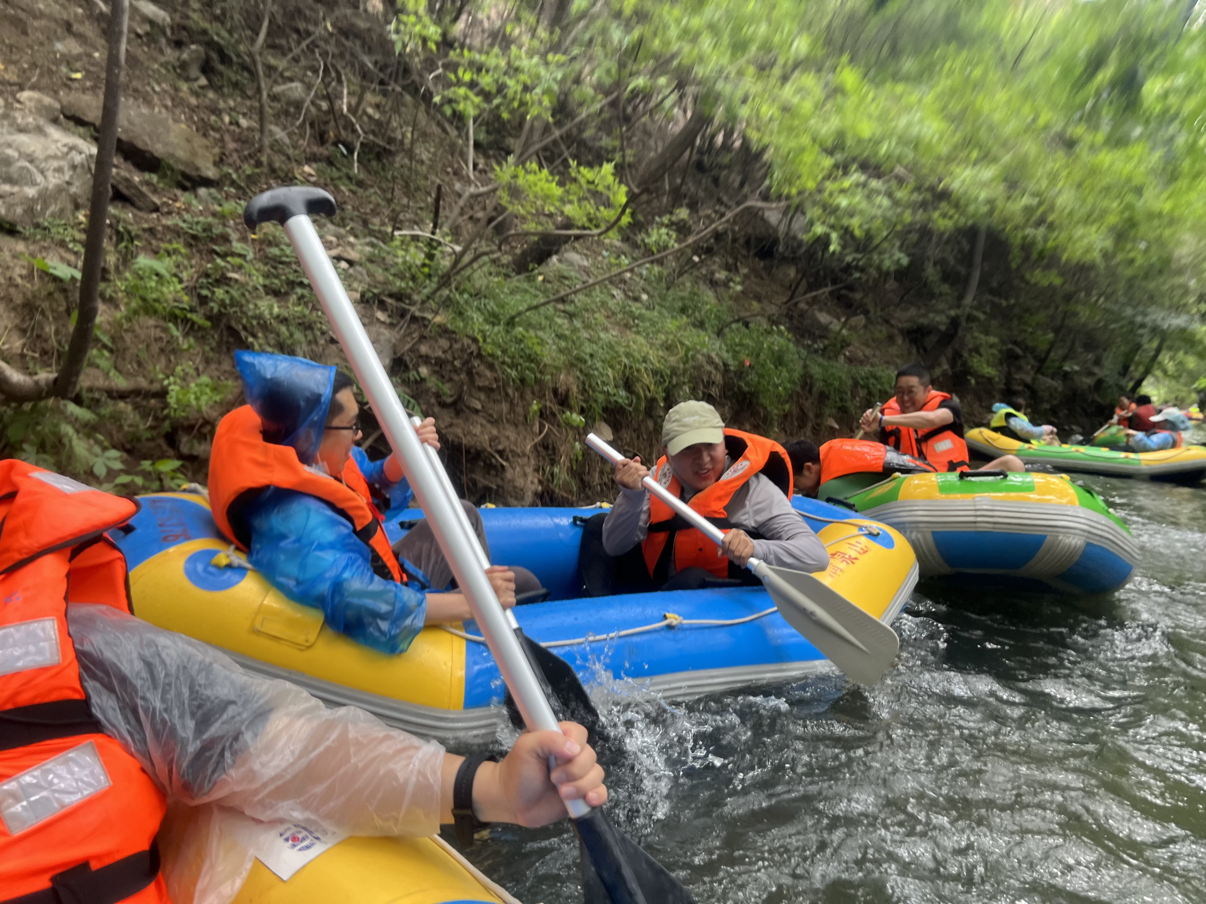 自具特色的野三坡溶洞漂流