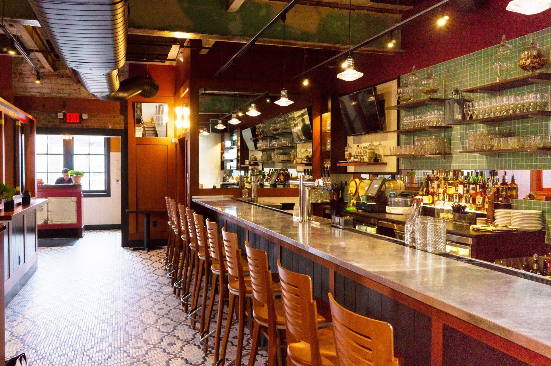 合肥酒吧装修_酒吧在装修时要注意什么?