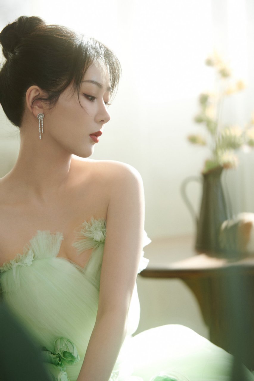 杨紫高清壁纸头像无水印(十)[温暖]