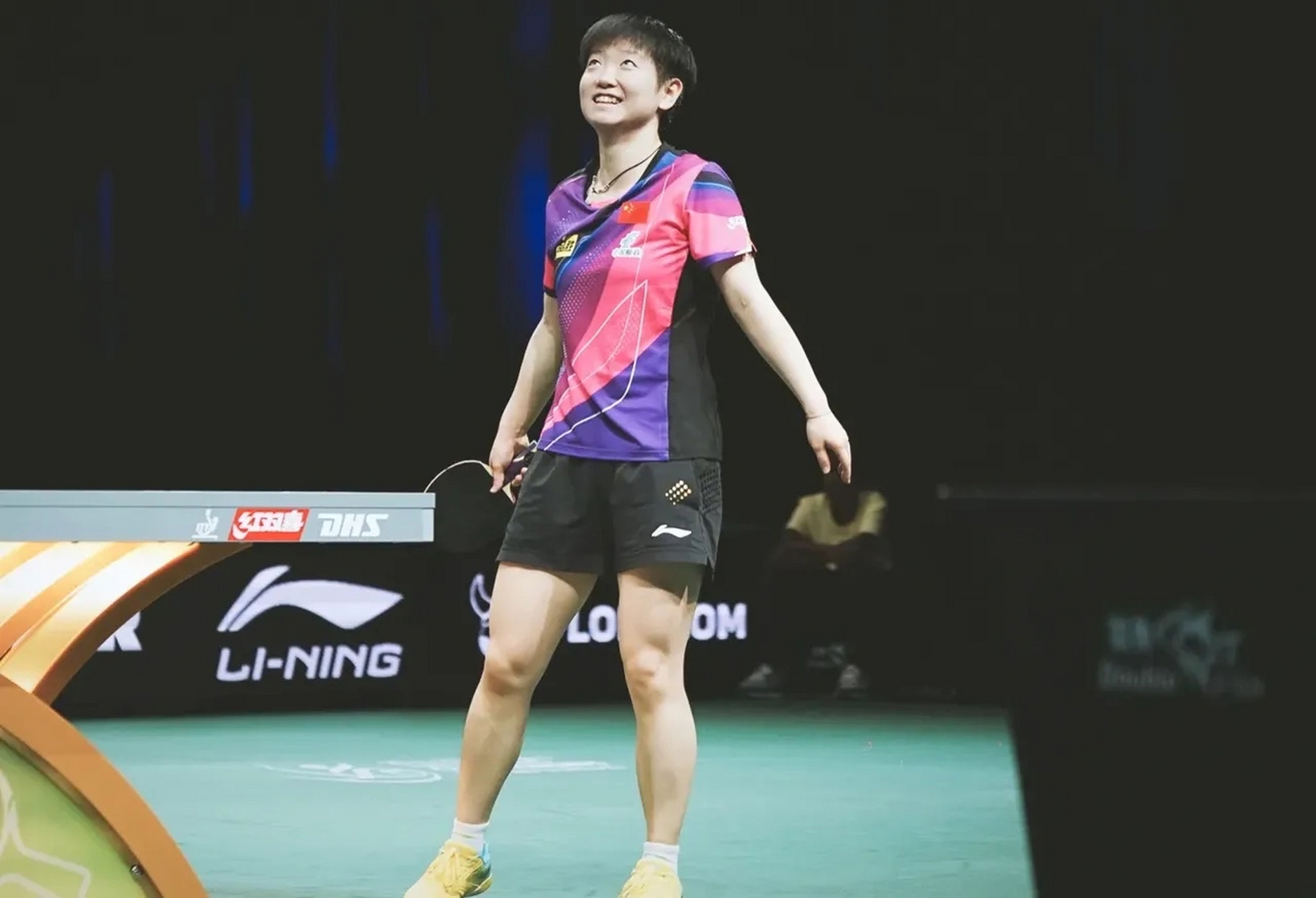 这组照片记录了莎莎和萨马拉最后一球放高球后,莎莎发自内心的笑容