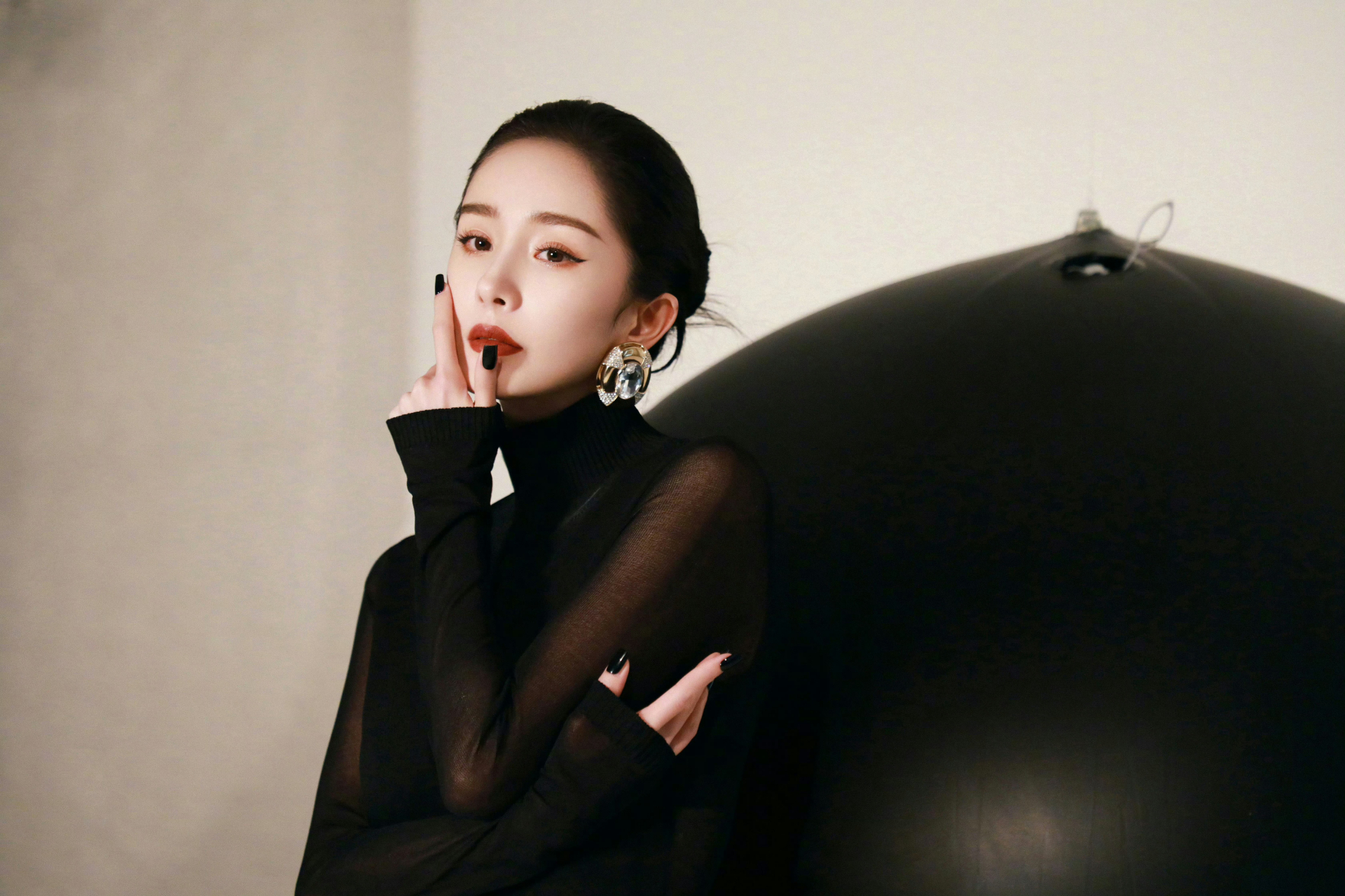 九月动态激励计划# 杨幂这组封面杂志写真真美