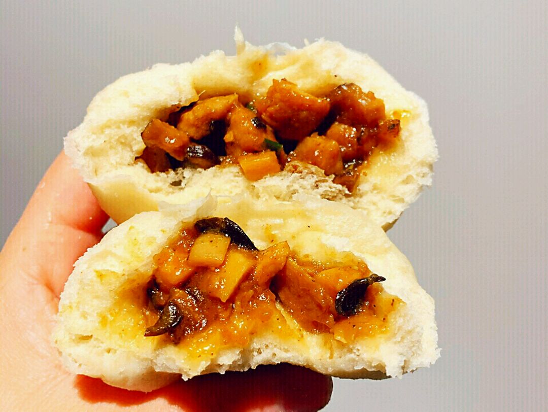 包子做出红烧肉味道,馅料不能直接拌,和面不要用水才好吃