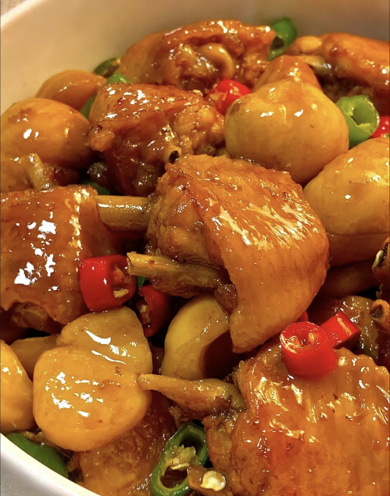 板栗季到了,怎么能少了这个板栗烧鸡!做法已附,快快收藏吧!