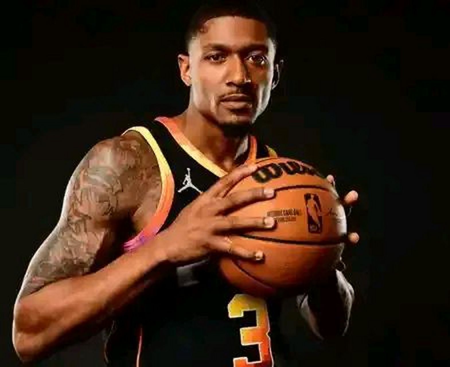 太阳后卫布拉德利-比尔预计将在球队训练营期间担任球队首发控球后卫.