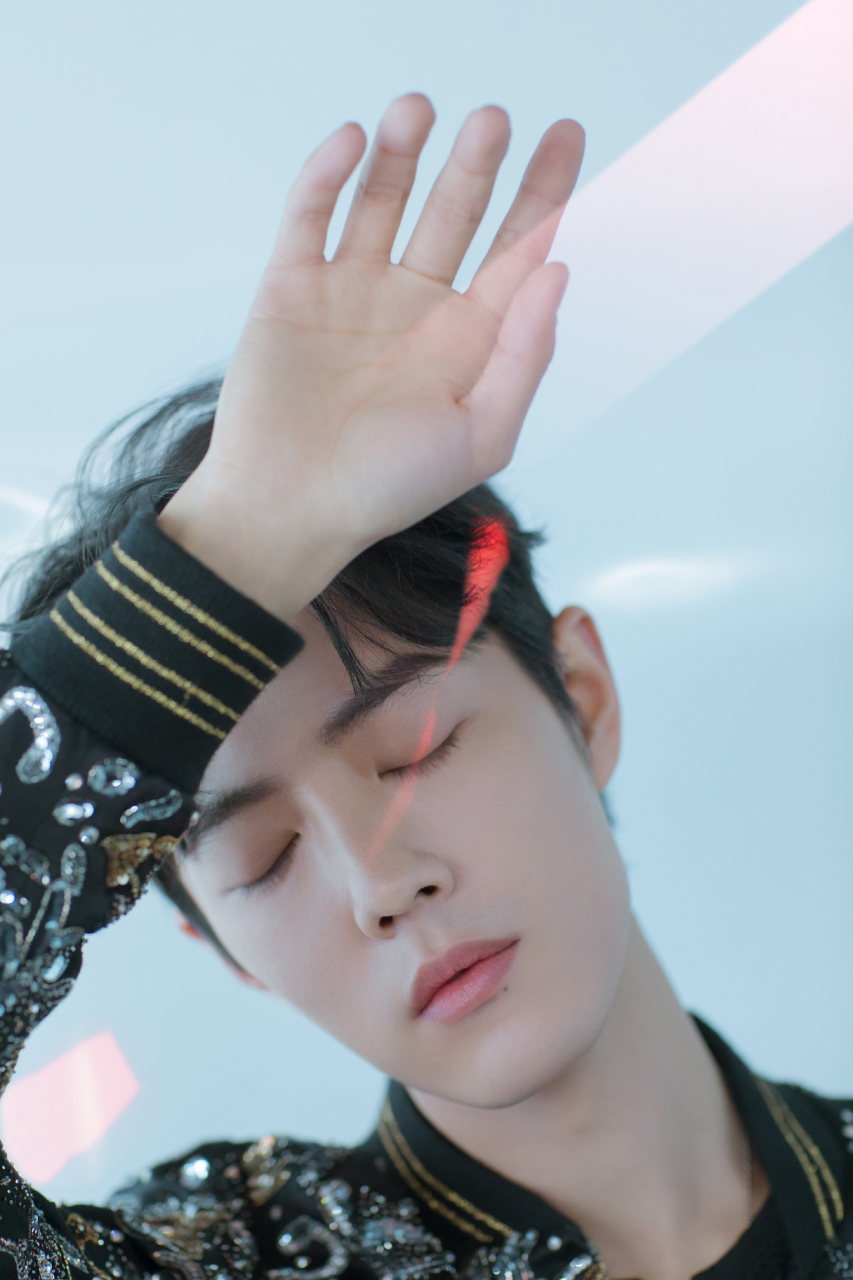 肖战2019年首唱《余年》,一次次突破自己,再唱余年每次都有新惊喜!