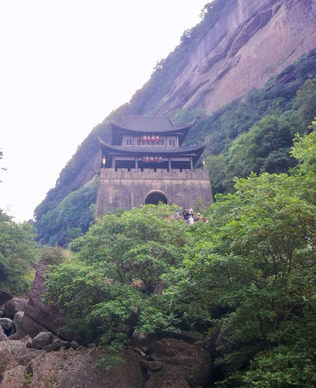 四川广元剑门关风景区是国家aaaaa级旅游景区,国家级风景名胜区,全国