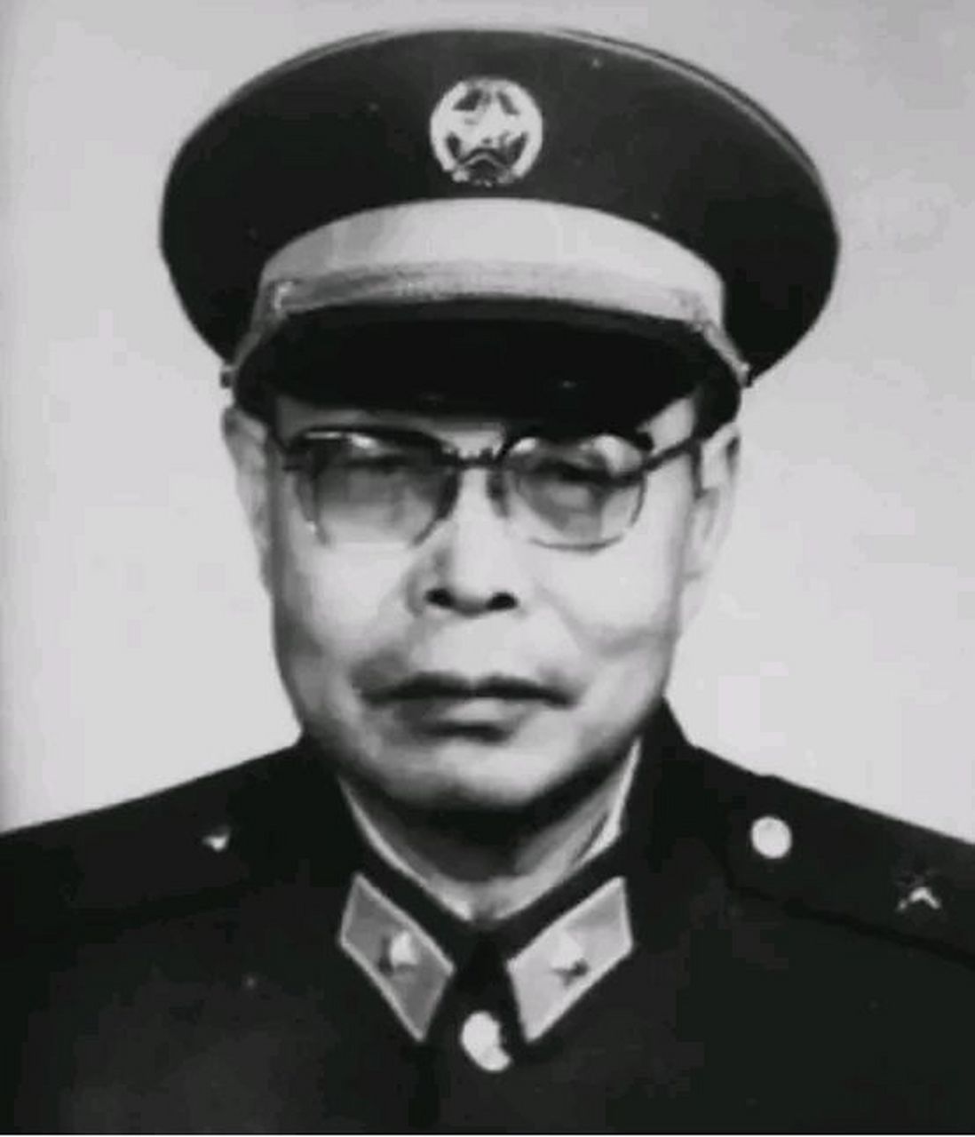 1953年,志愿军师长王扶之负伤回国探亲,偶遇一赶车老