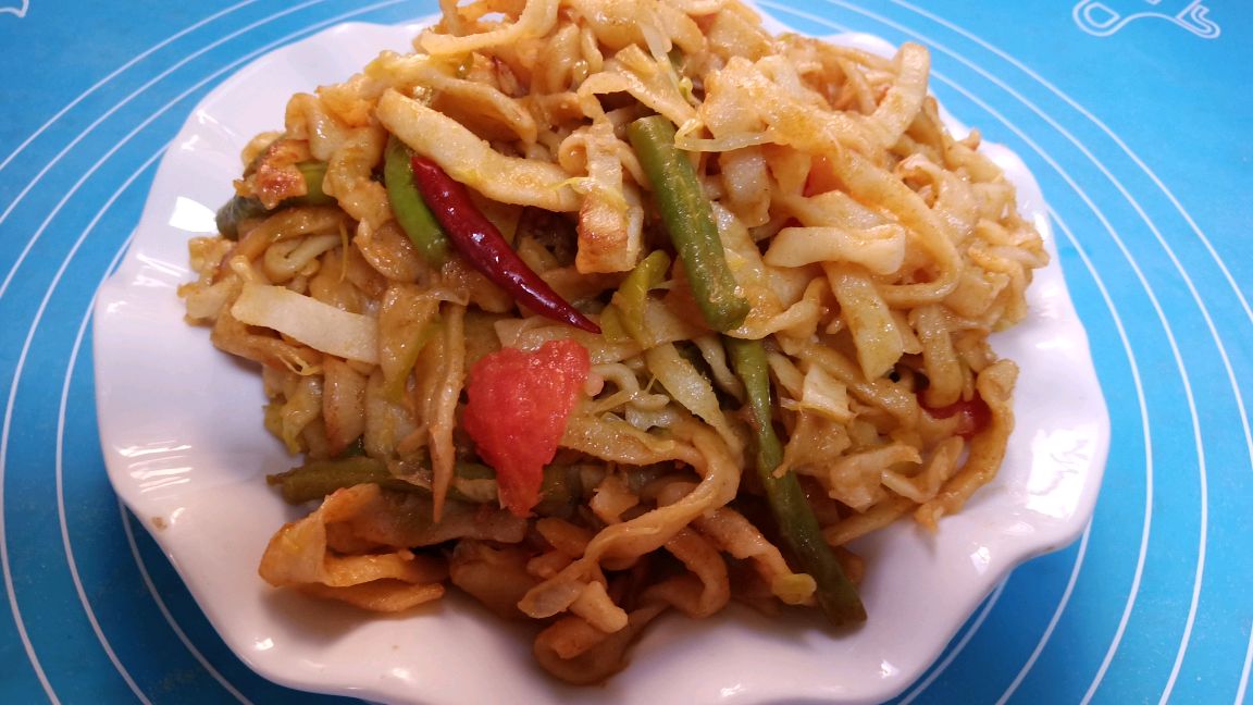 地道家乡特色美食“豆角焖面”,在外漂泊的游子念念不忘的家乡味