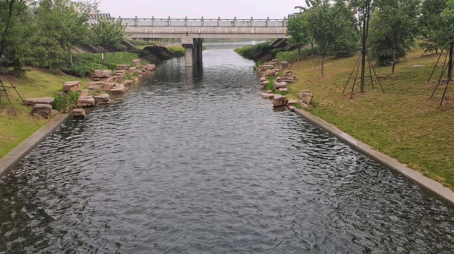 河南汝州北汝河水利風景區雨後初霽的美景