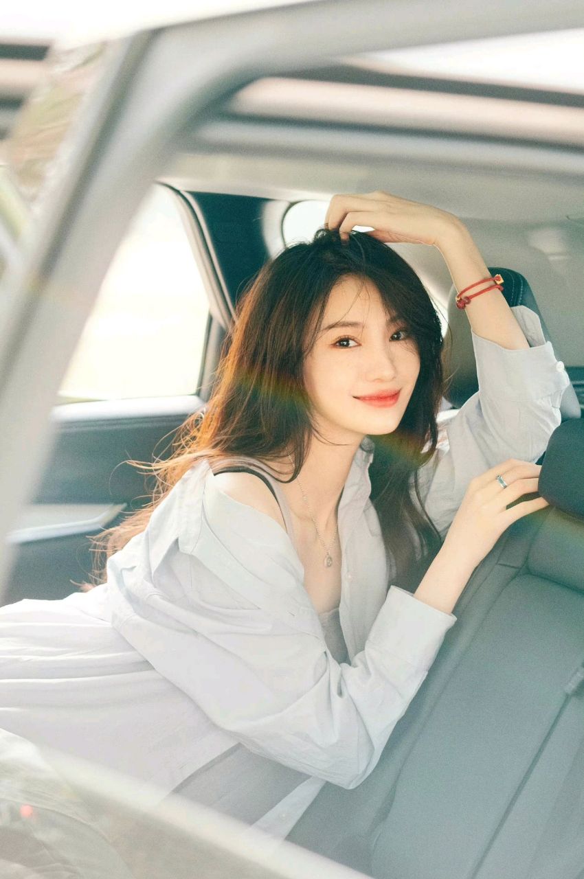 姜奕含～北京电影学院19级美女#校花营地