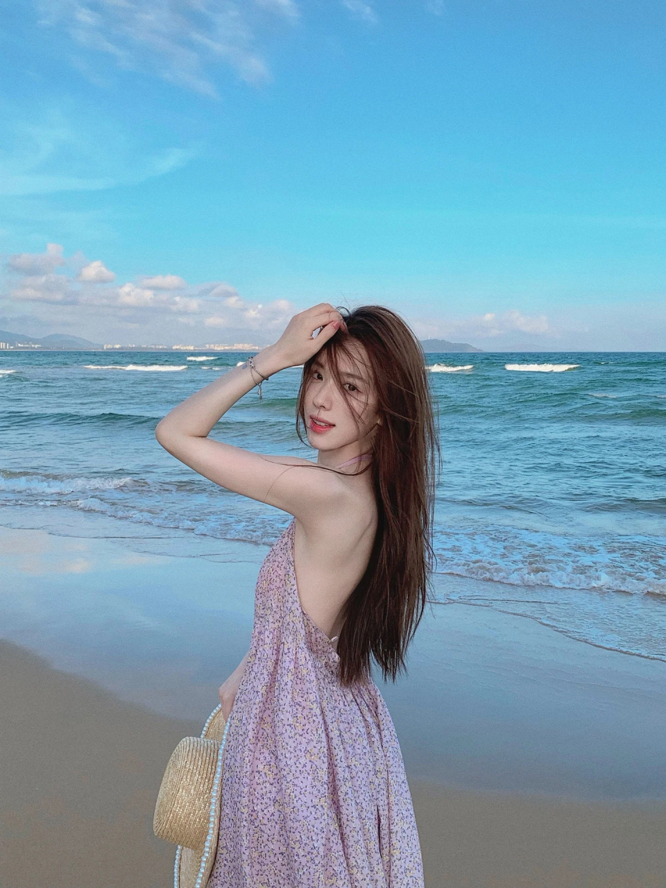 孙一宁海边写真