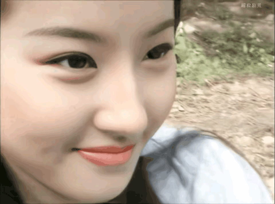 刘亦菲包子脸时期是她颜值巅峰期