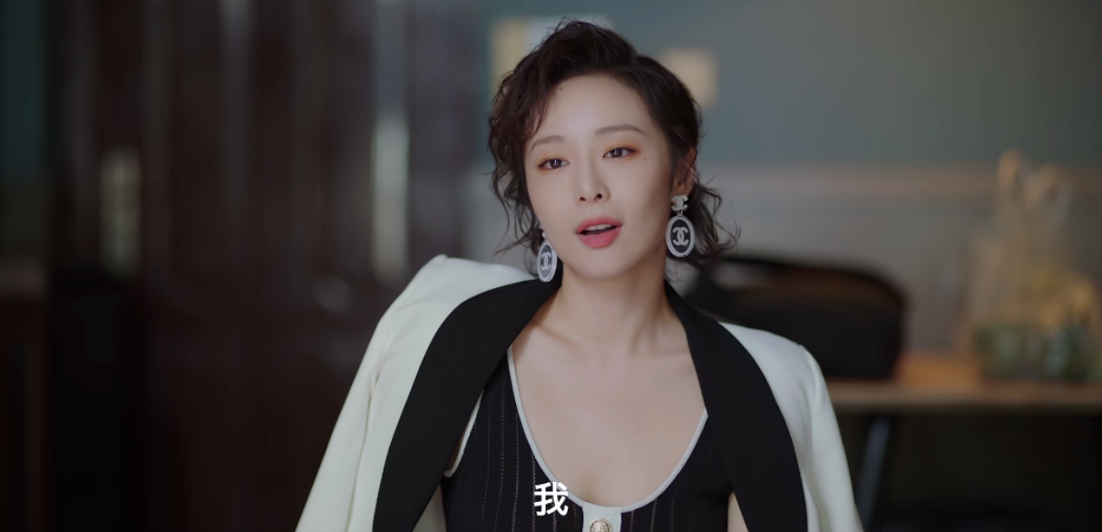 出道10年不温不火,魅惑迷人令郭京飞难把持,演技精湛却鲜有人知