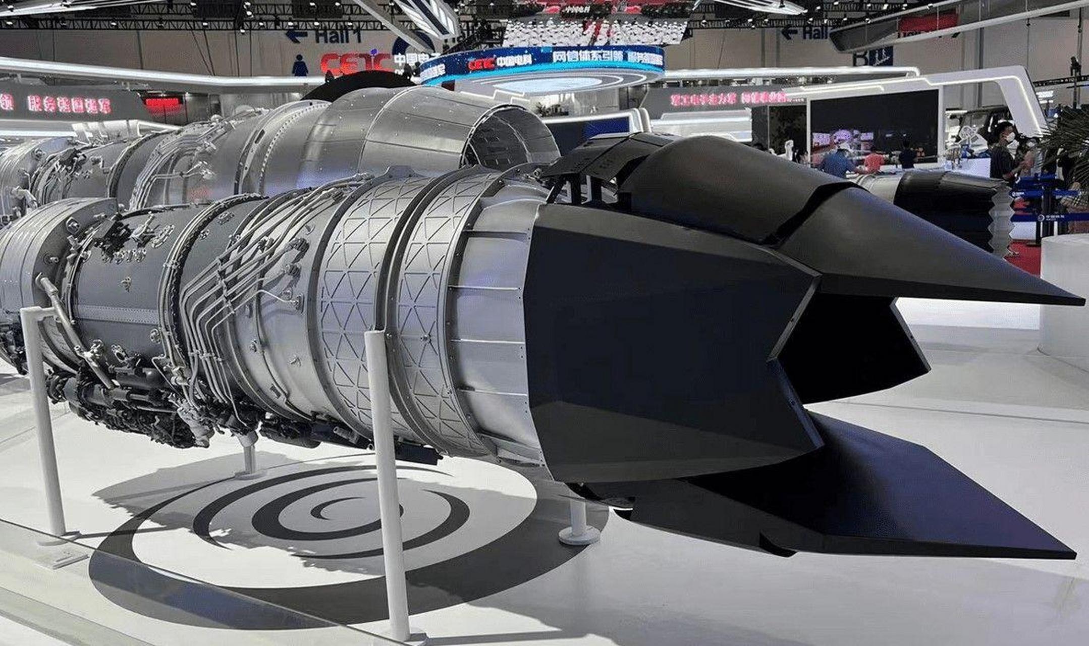 歼20换装涡扇15实机疑似首次曝光.