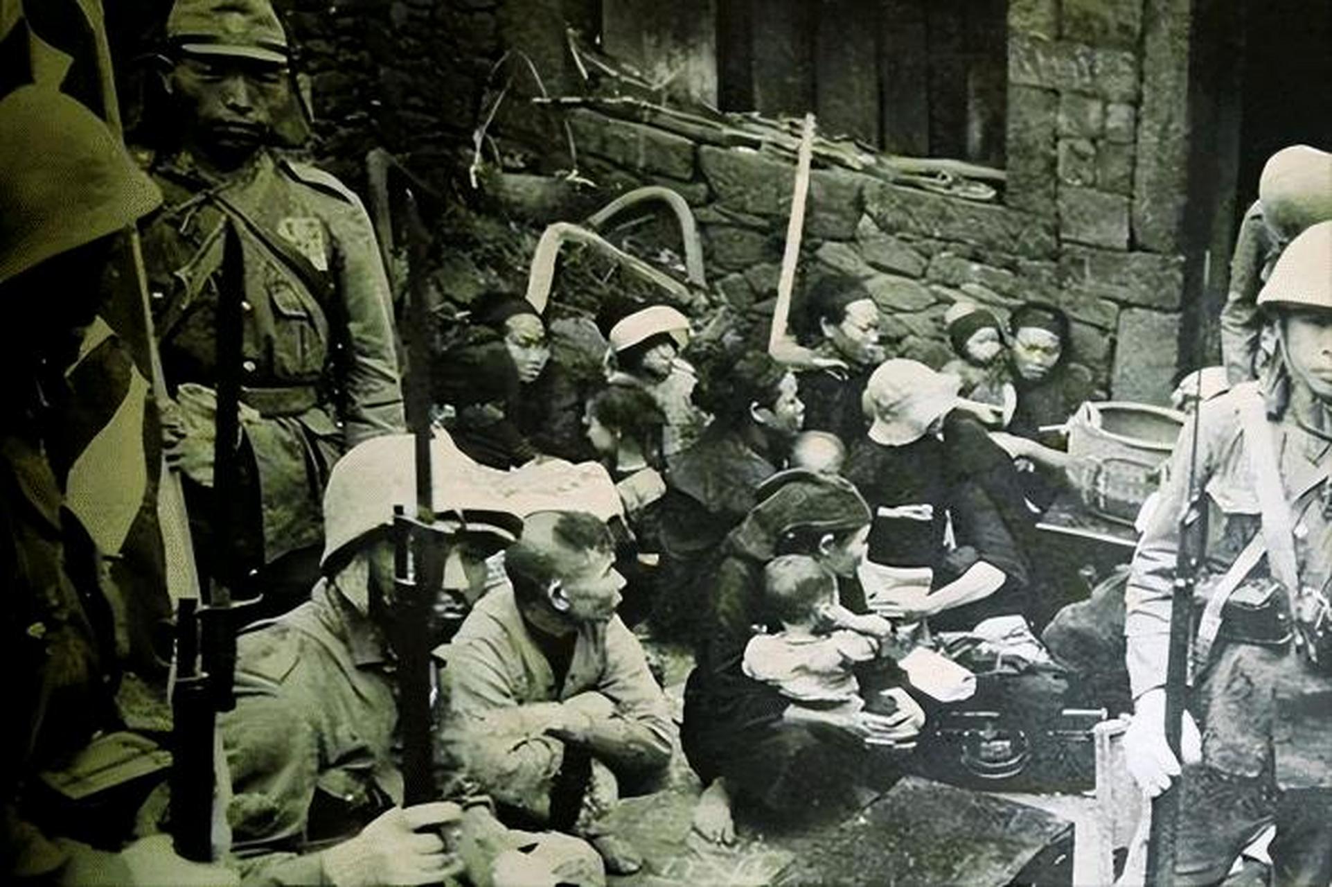 老照片,抗日战争期间南京四条巷战场