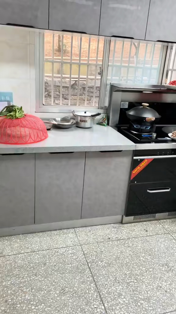 农村自建房别墅用的柴火厨房