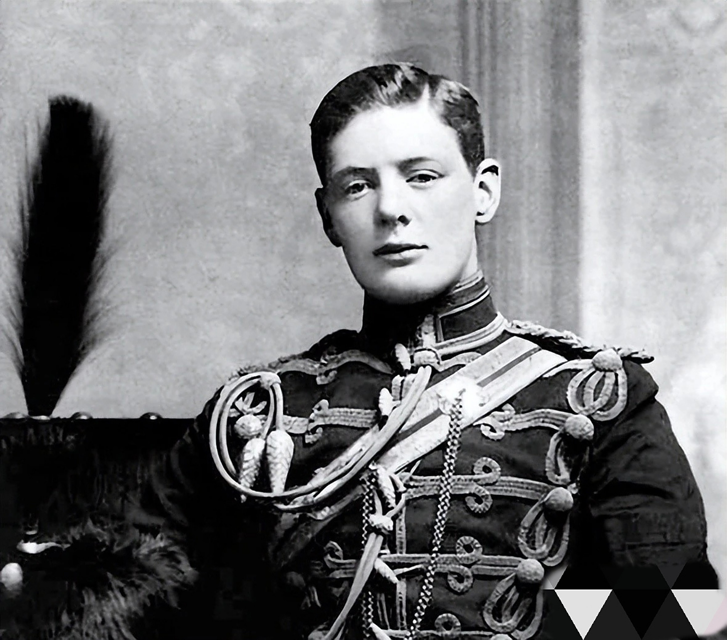 "为什么伟大的政治家温斯顿·丘吉尔不爱学习,考试经常不及格?