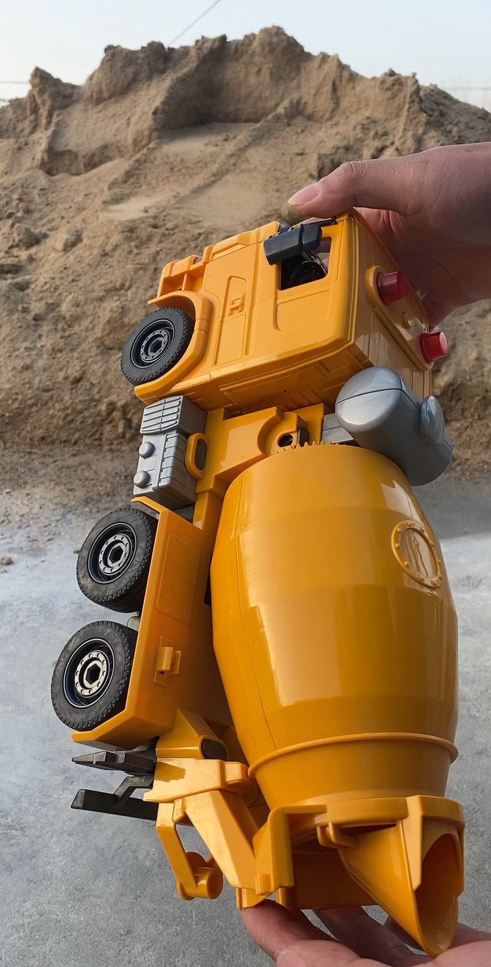 迷你玩具搅拌车