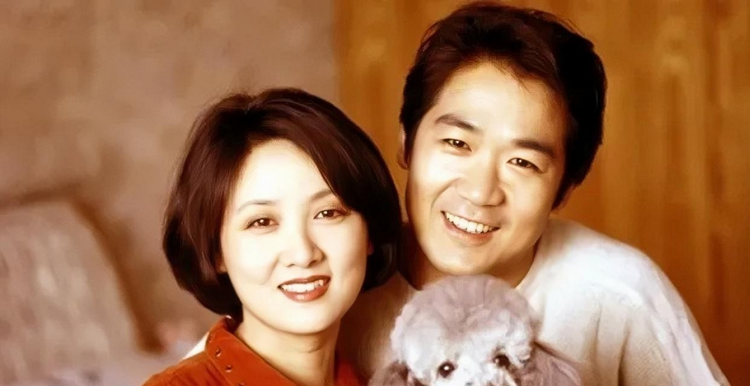 1995年,38歲的鄧婕懷孕了,那刻她激動極了,立馬將這個好消息告訴