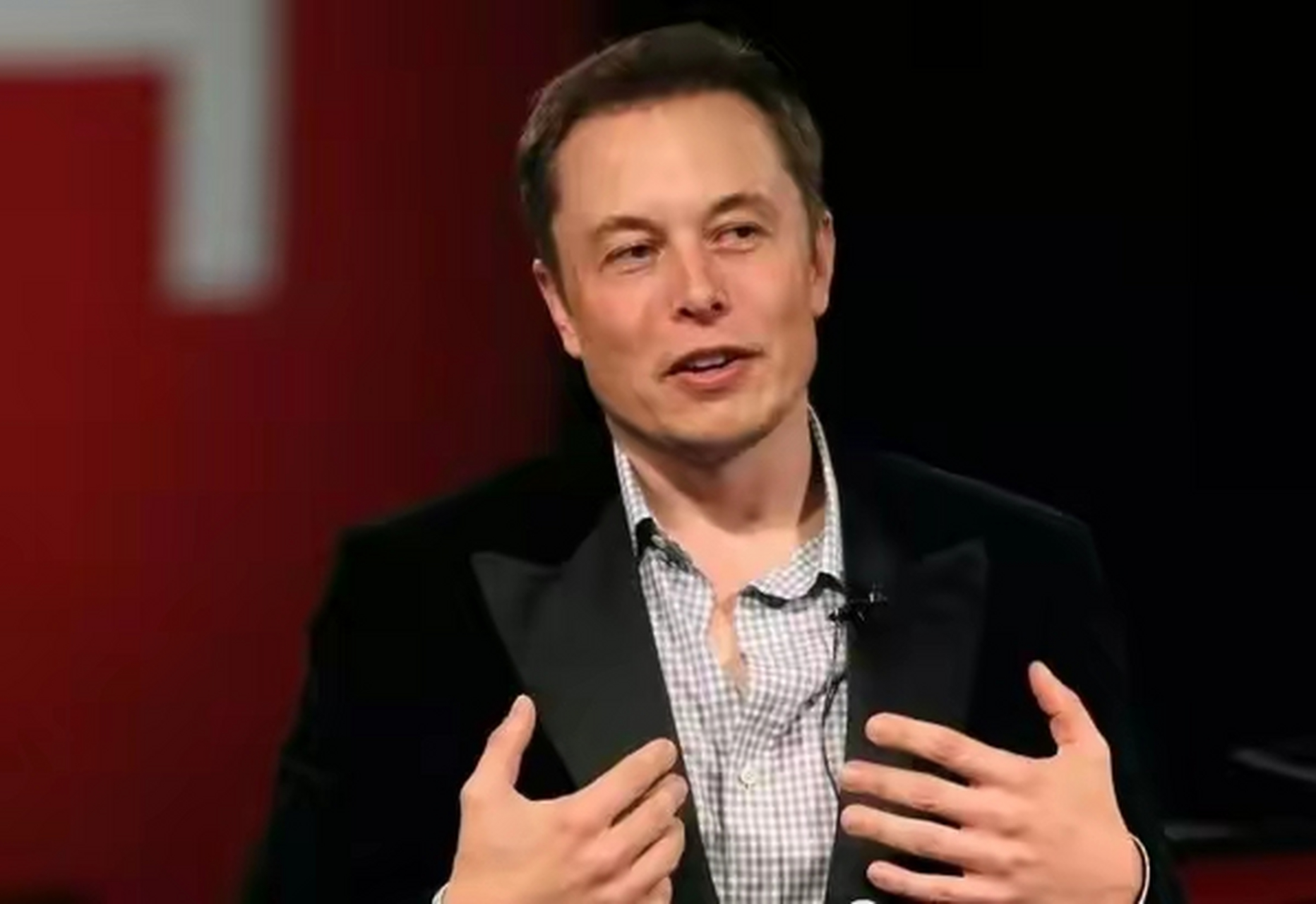 据报道,美国企业家埃隆·马斯克当地时间12日参加"推特空间"(twitter