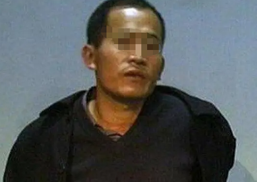 回顾:袁宝璟被押赴法场前,脖子上围着一条白色围巾,究竟有何深意