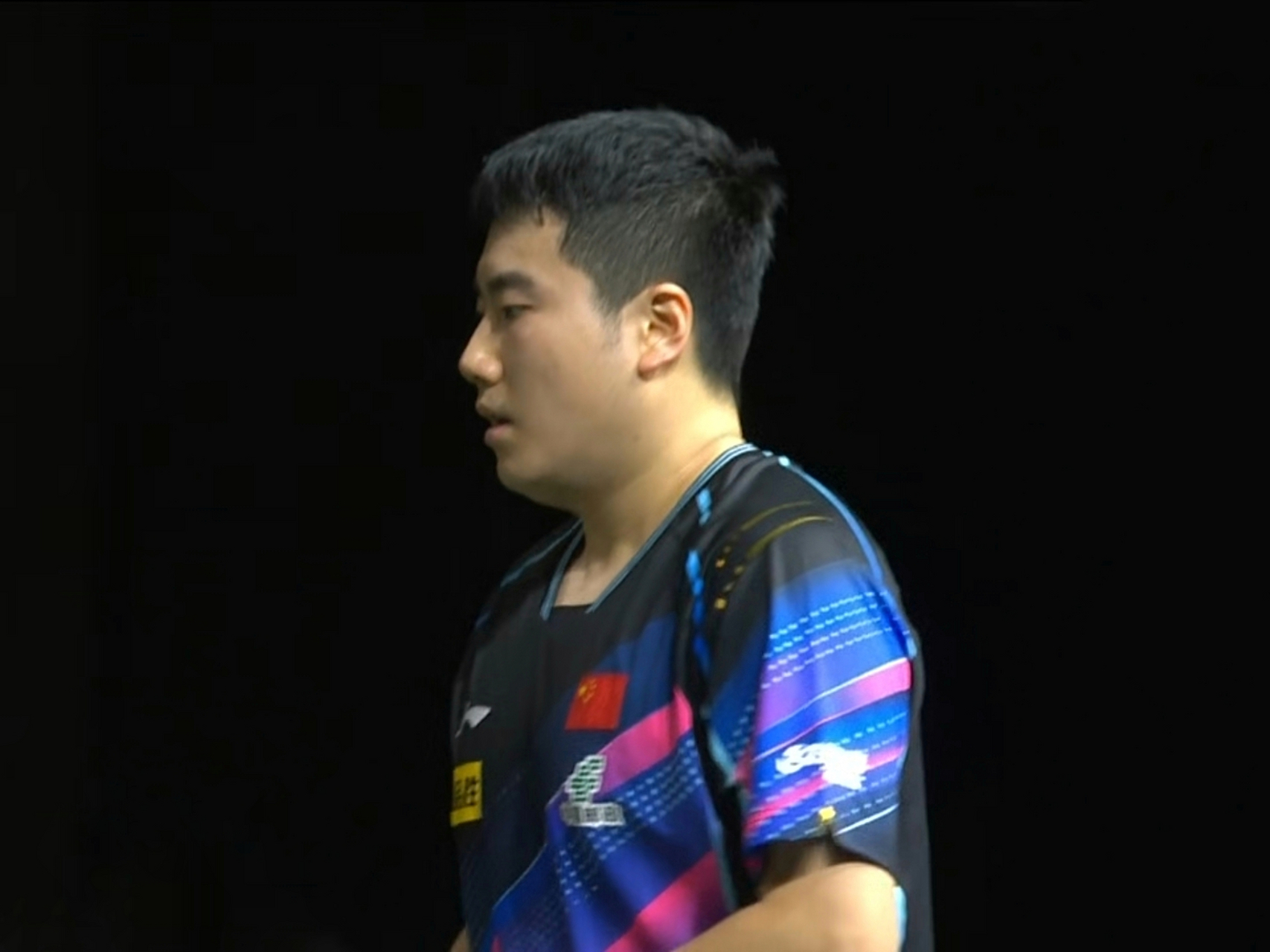 梁靖崑1/32决赛的对手是日本吉村真晴.