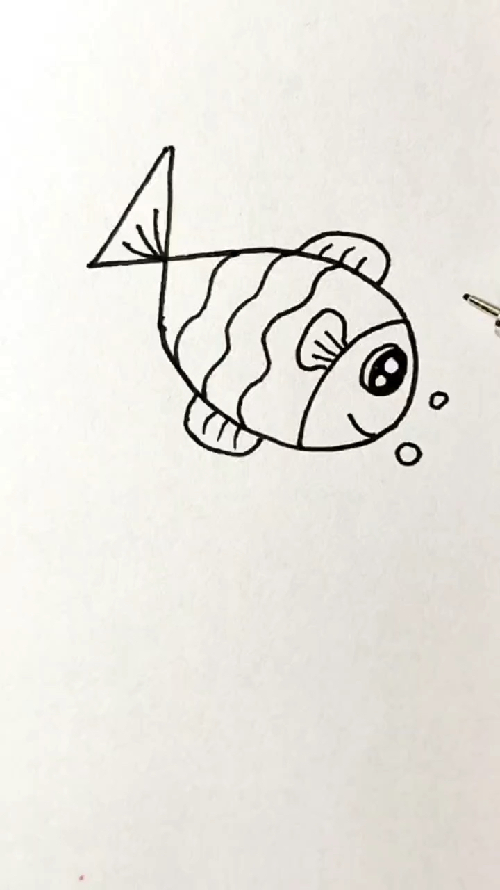 数字4画鱼,简单易学的创意简笔画