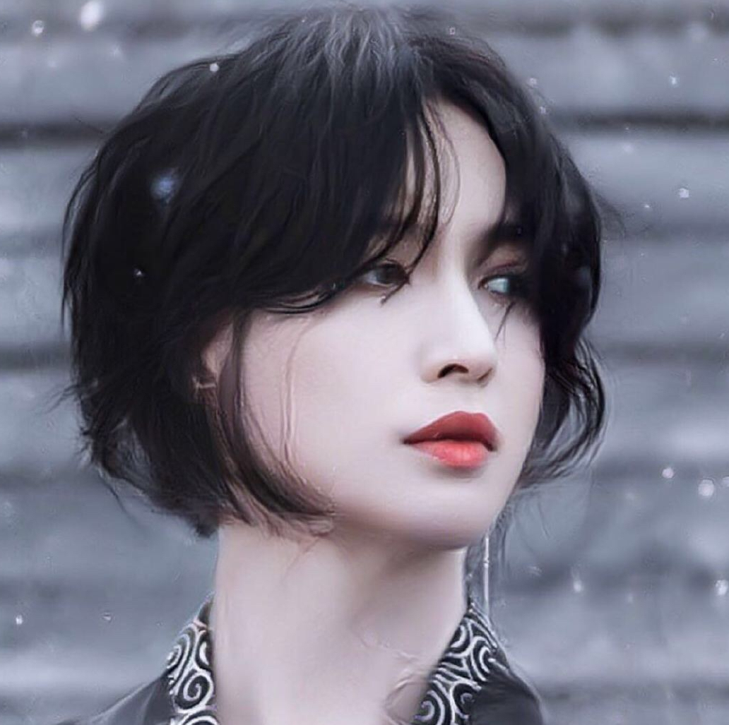 张艺兴亲妹妹张加美首次露面