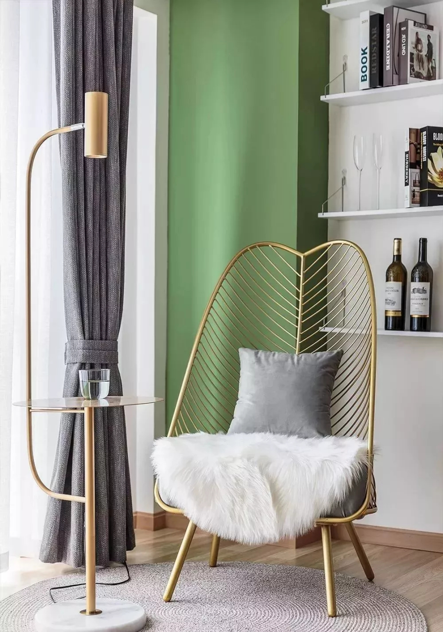 32㎡复式单身公寓,优雅大方,还有一点小轻奢,铁艺楼梯太漂亮了!