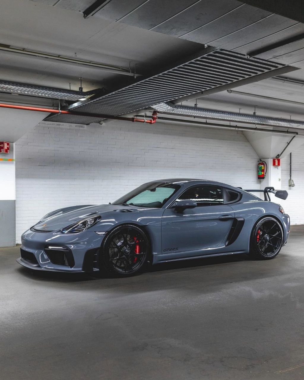 保时捷718 cayman gt4rs