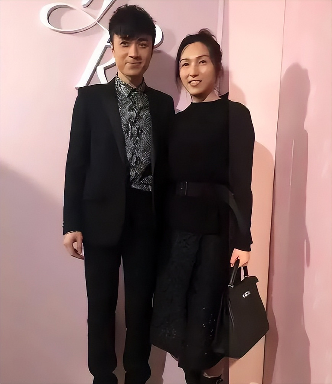 古巨基藏了20年的老婆竟是熟悉的她——陈韵晴!