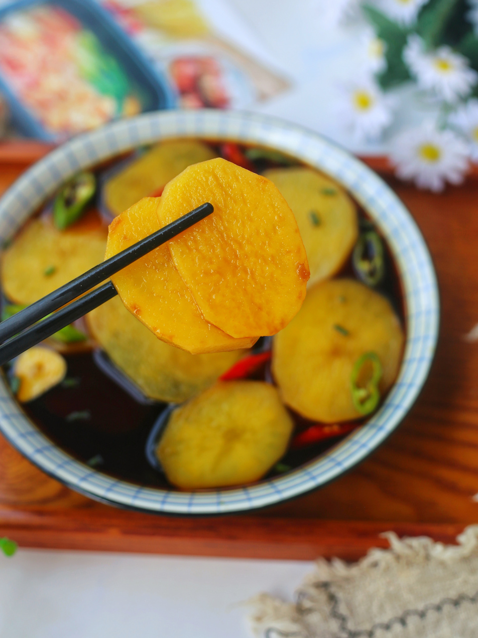 巨好吃的捞汁土豆片～  土豆这样做,也太好吃了吧!
